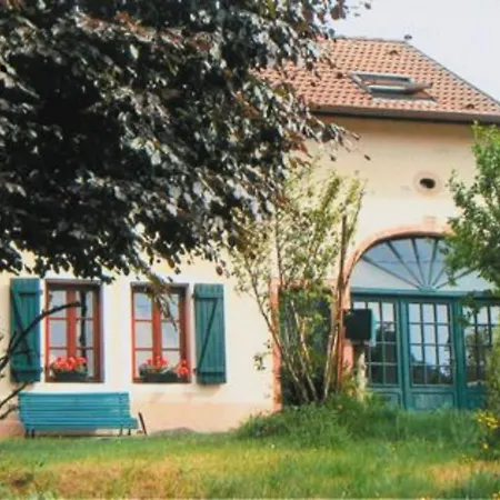 Vosgien Avec Terrasse, Randonnees Et Lacs, Proche Alsace Et Col Du Donon - Fr-1-584-54