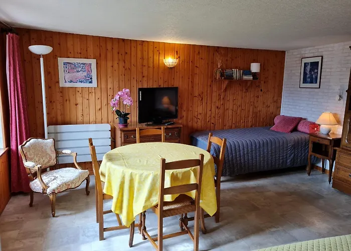 Vosgien Avec Terrasse, Randonnees Et Lacs, Proche Alsace Et Col Du Donon - Fr-1-584-54 * Bionville